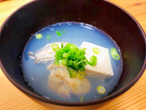 優しい味です☆牡蠣と豆腐のお澄まし風